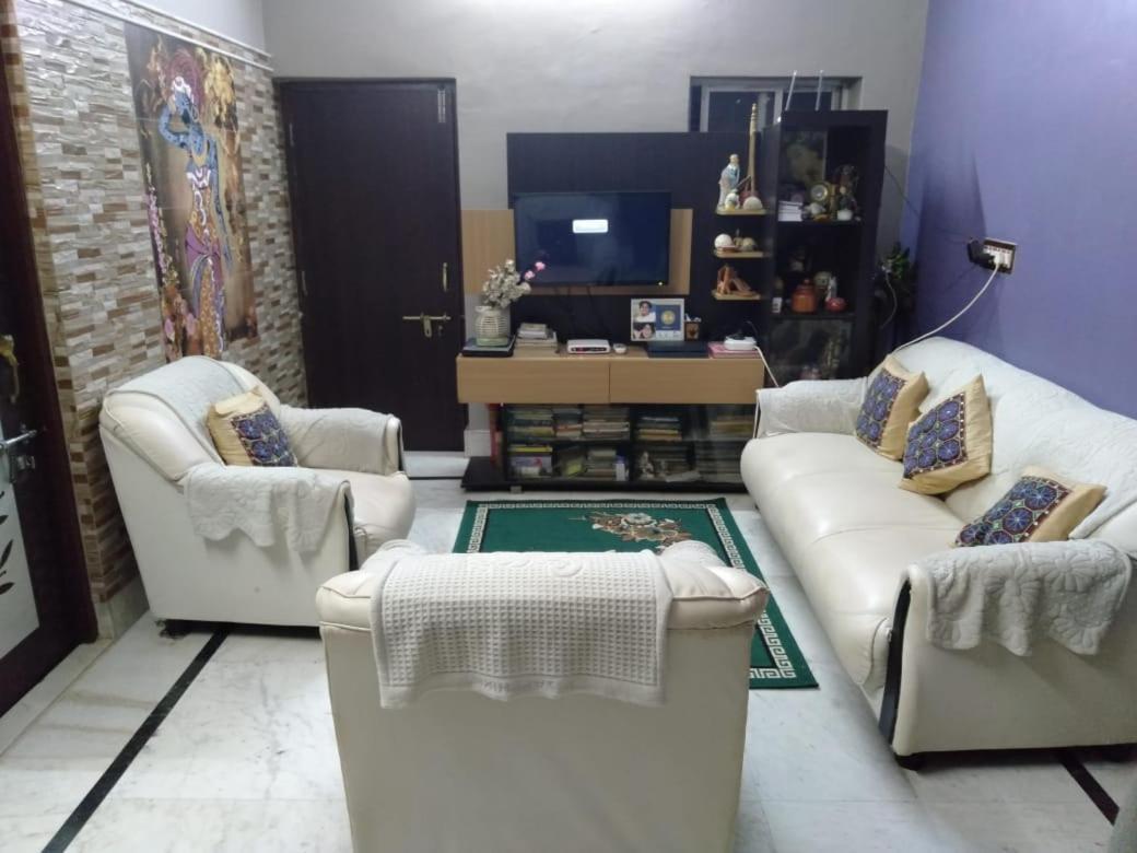 The Lovely Room Calcutta Extérieur photo